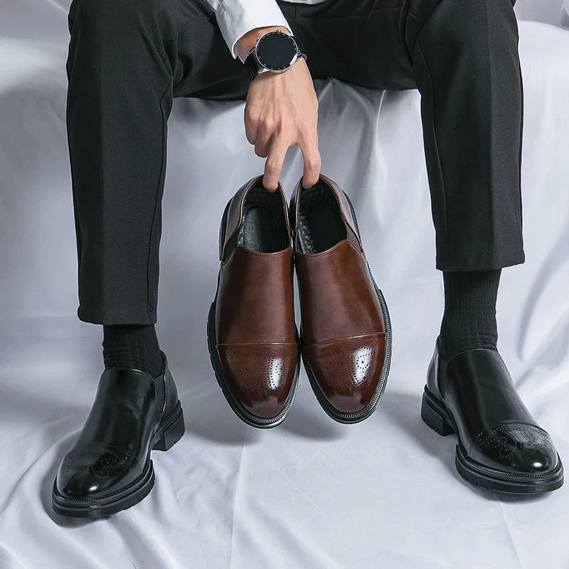 Zapatos de cuero negro auténtico