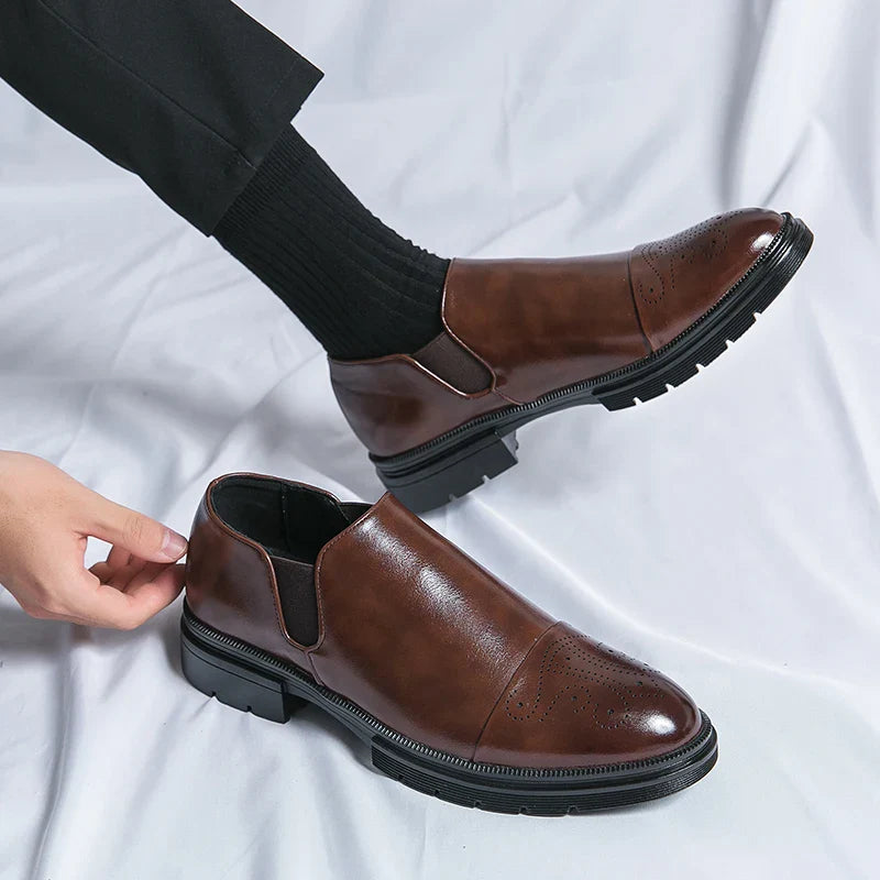 Zapatos de cuero negro auténtico