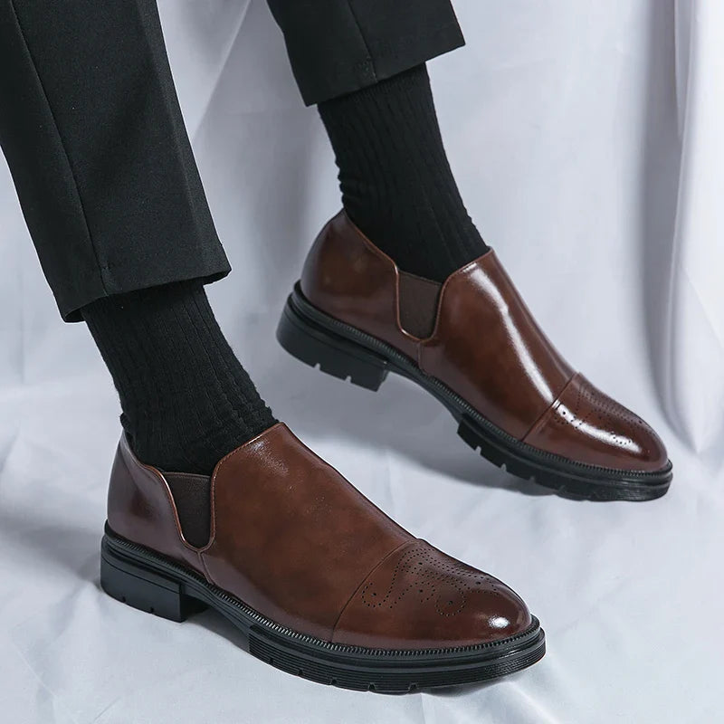 Zapatos de cuero negro auténtico
