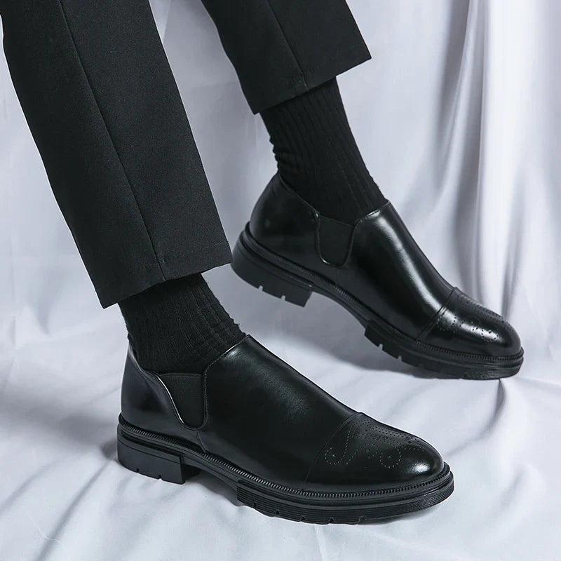 Zapatos de cuero negro auténtico